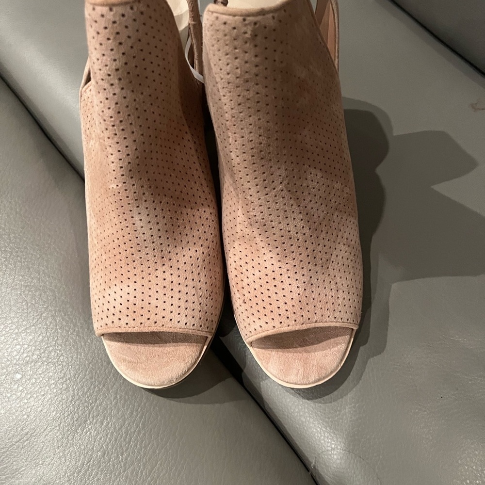 Cole Haan Grand OS size 6 - Picture 2 of 5